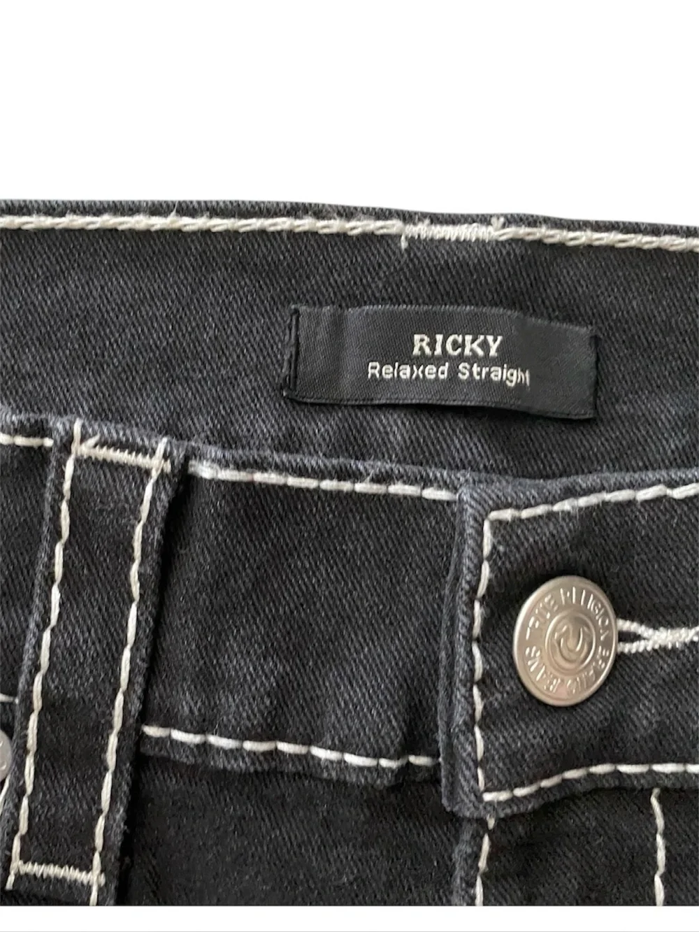 True Religion Ricky Relaxed Straight Leg Jeans denim 36